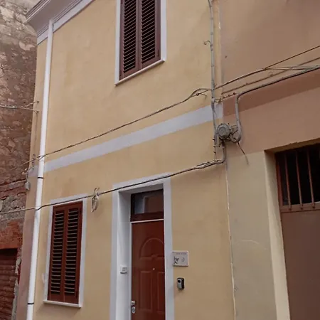Domus De Mirto